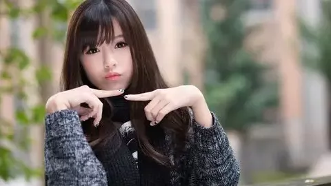 张纪中职务侵占