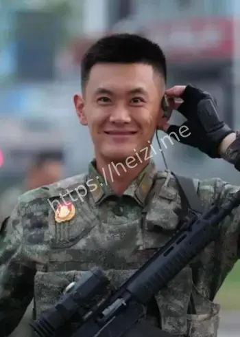 帅兵哥走红时间线